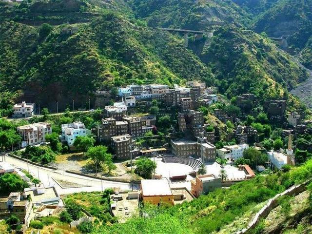 tourism in rijal al maa 11