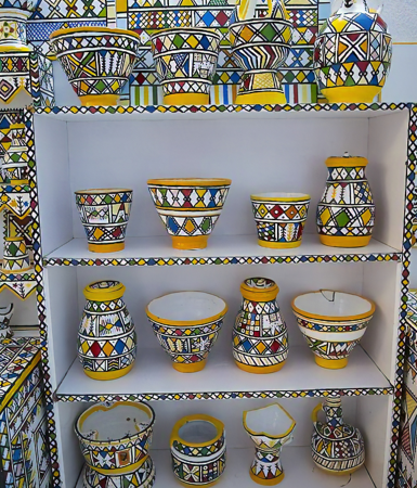 فن القط العسيري: تراث فني يعكس هوية الجنوب al qatt al asiri heritage 3